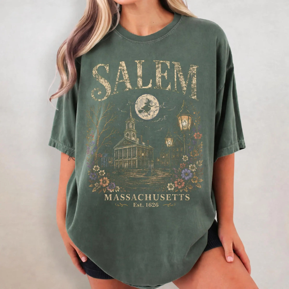 Salem Massachusetts Vintage Witch City Halloween Graphic T-Shirt / Sweatshirt / Hoodie