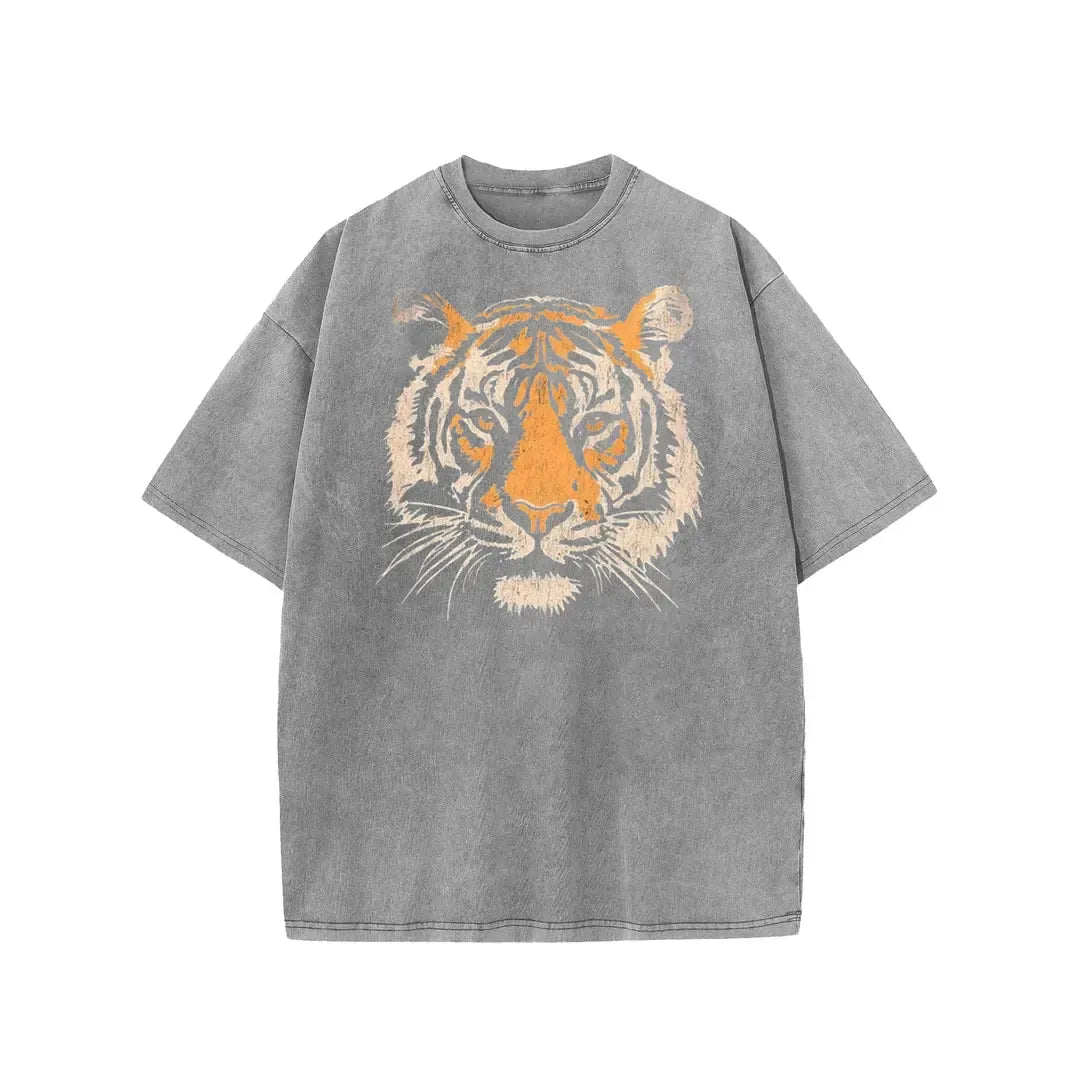 Vintage Tiger Graphic T-Shirt / Sweatshirt / Hoodie