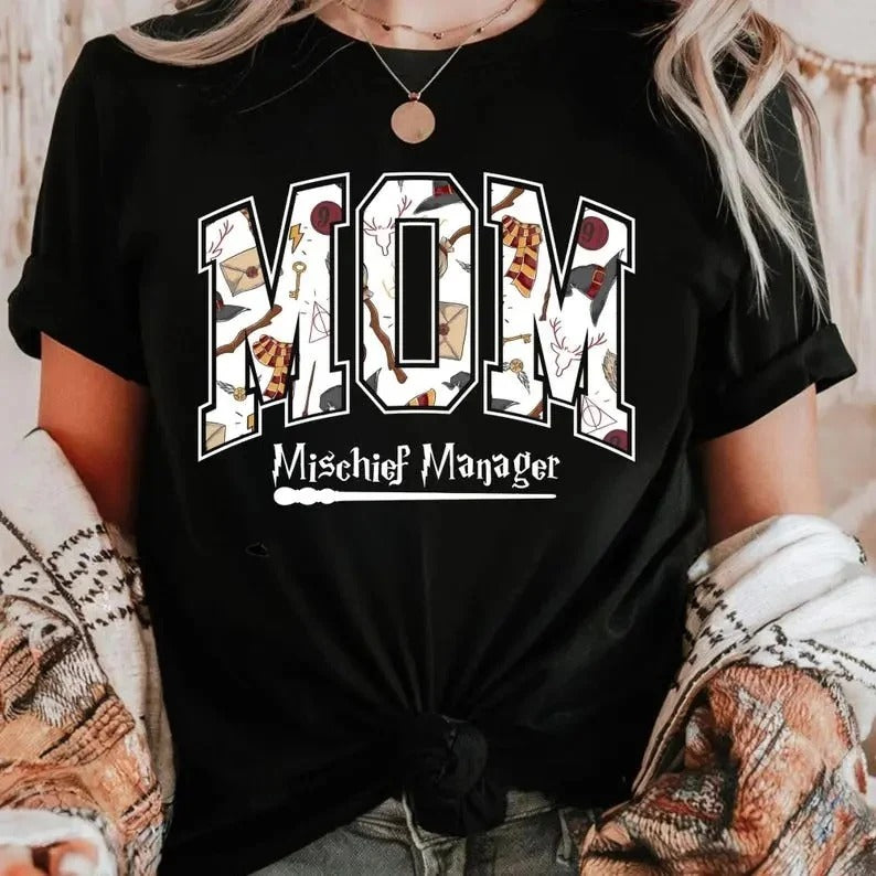 Wizard Mom Halloween Park Magic Graphic T-Shirt / Sweatshirt / Hoodie